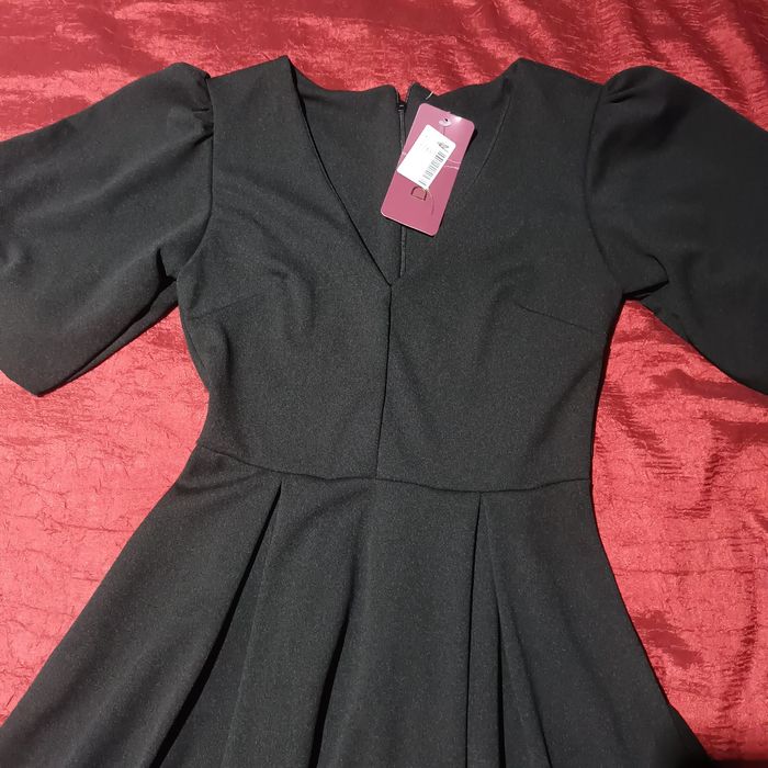 Рокли и официални блузи