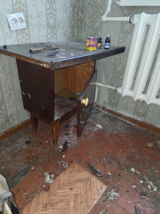Сервант с нижней тумбой и др