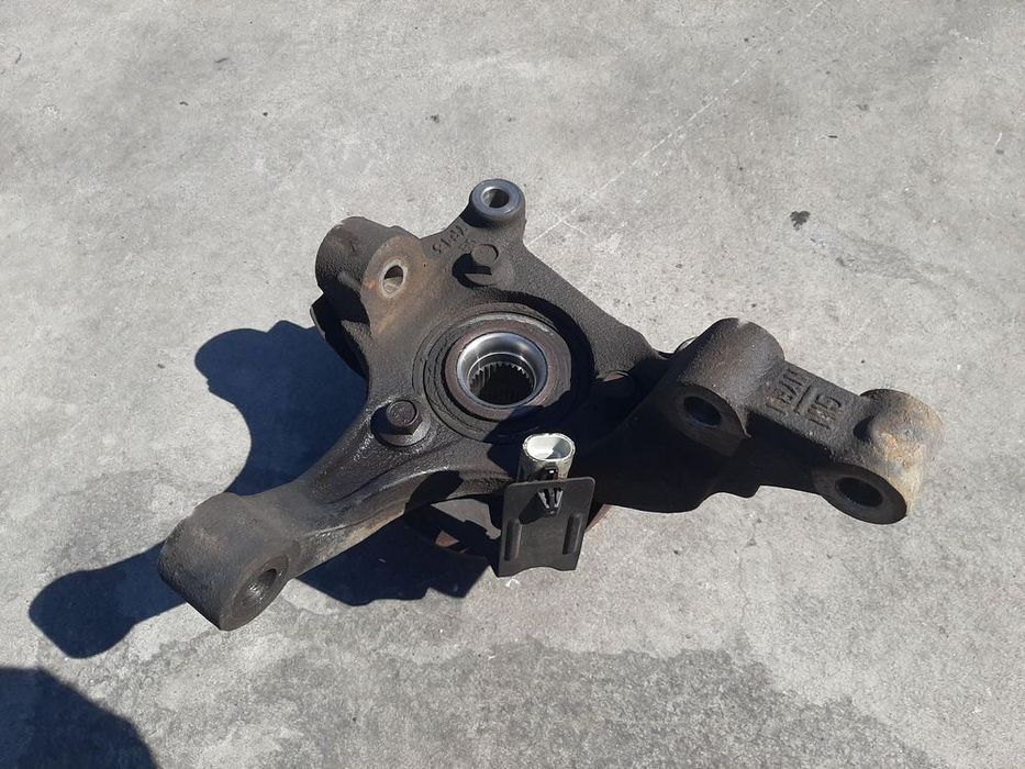 fuzeta dreapta fata 2.0 d  opel antara l07