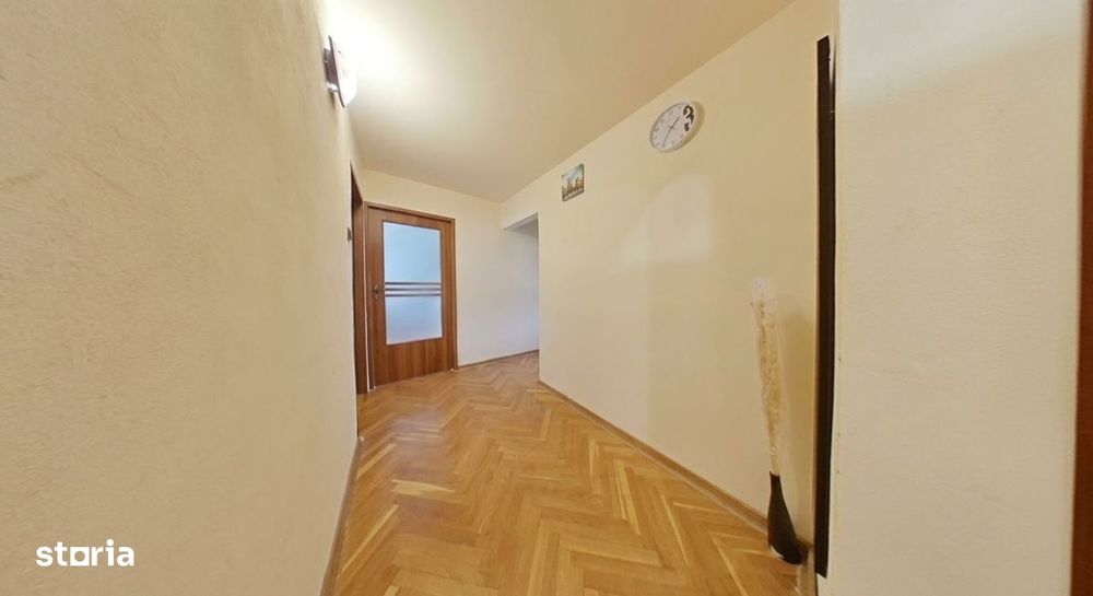 Apartament cu 4 camere de inchiriat cu parcare inclusa – Alfa, Arad