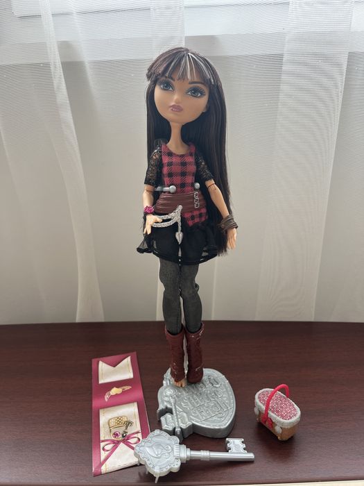 Оригинална Ever After High Cerise Hood Signature (Mattel, 2013)