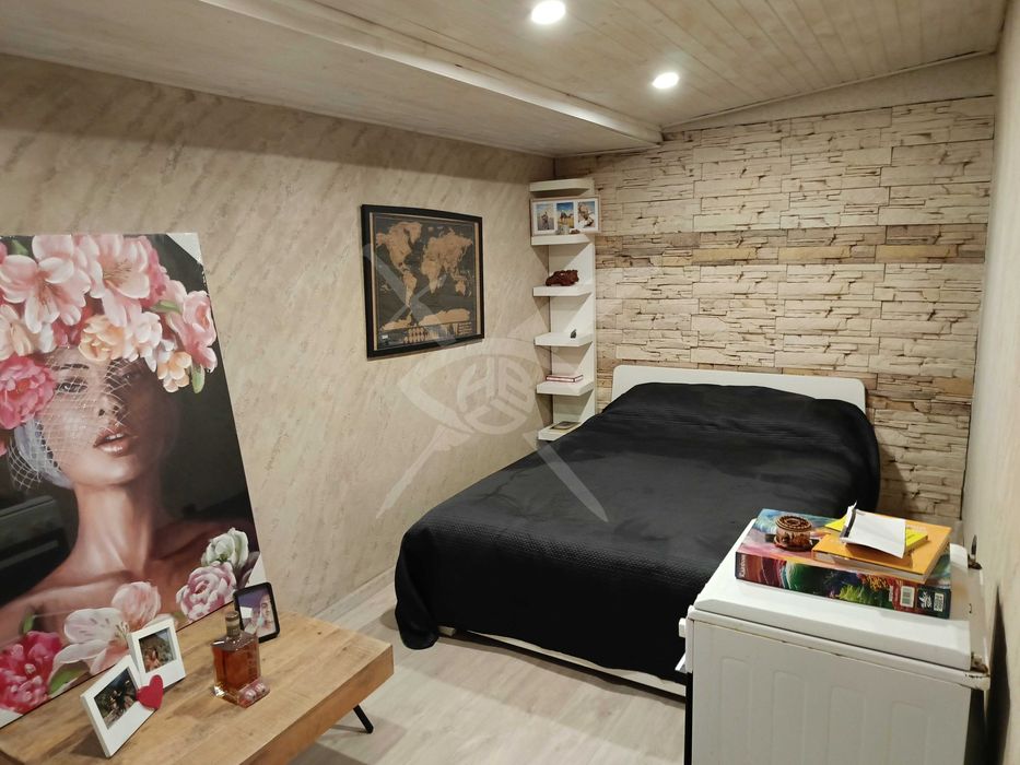 Продава се Къща в Бургас, Възраждане - 101 кв.м за 1139 €/кв.м - Снимка #2