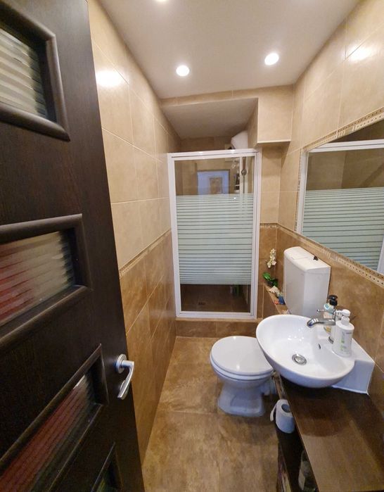 Schimb apartament 4 camere brasov cu casa