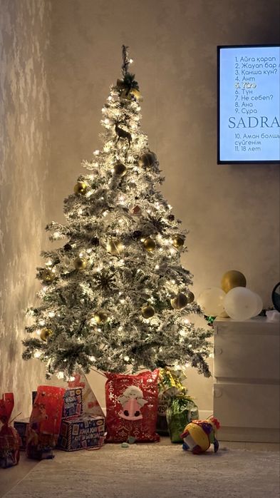 Продам ёлку в отличном состоянии