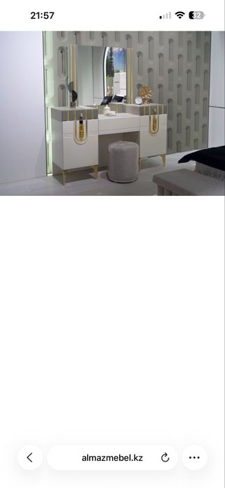 Продается спальный гарнитур  ,покупала в май