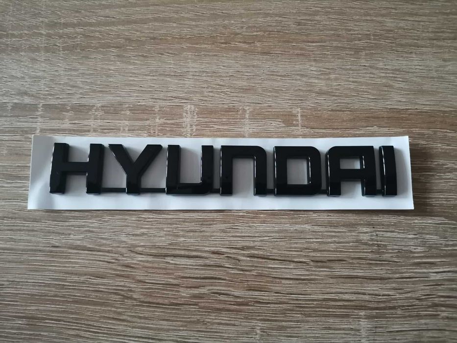 Надпис Hyundai черен гланц