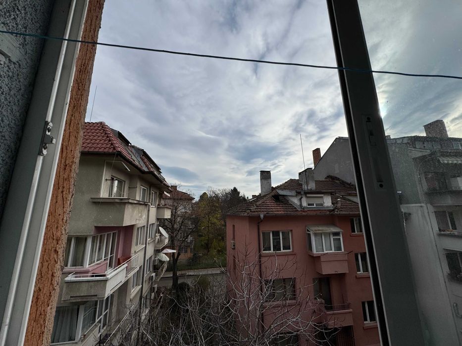 Дава се под наем Тристаен апартамент в София, Лозенец - 110 кв.м за 990 € - Снимка #14