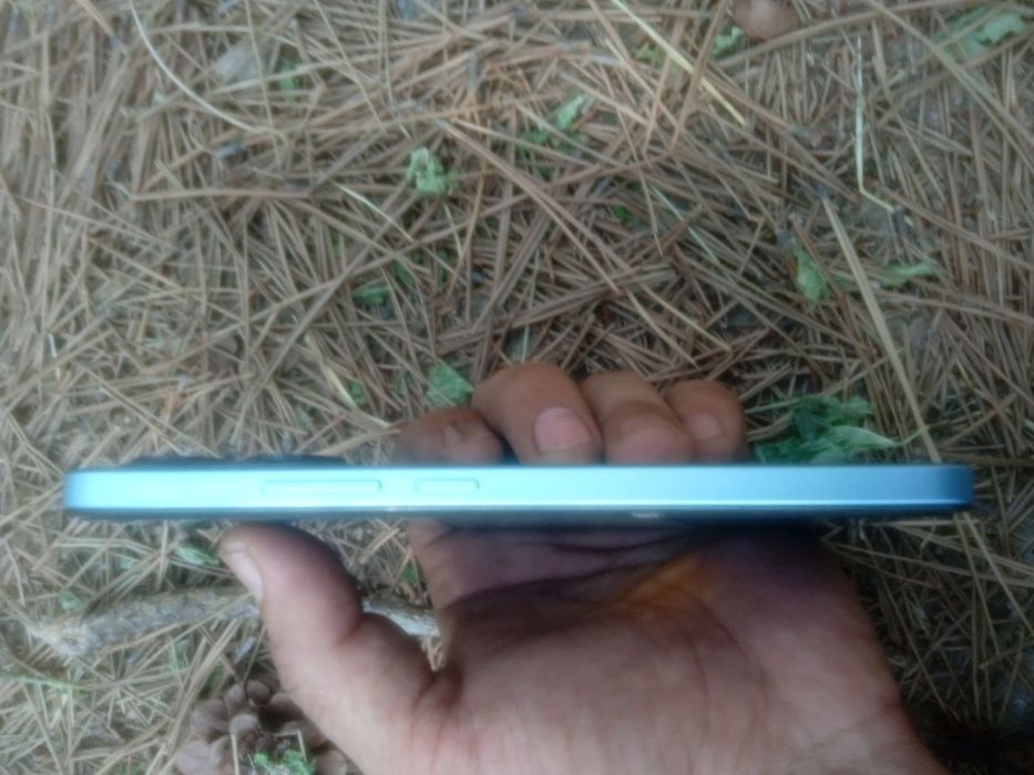 Продаётся телефон