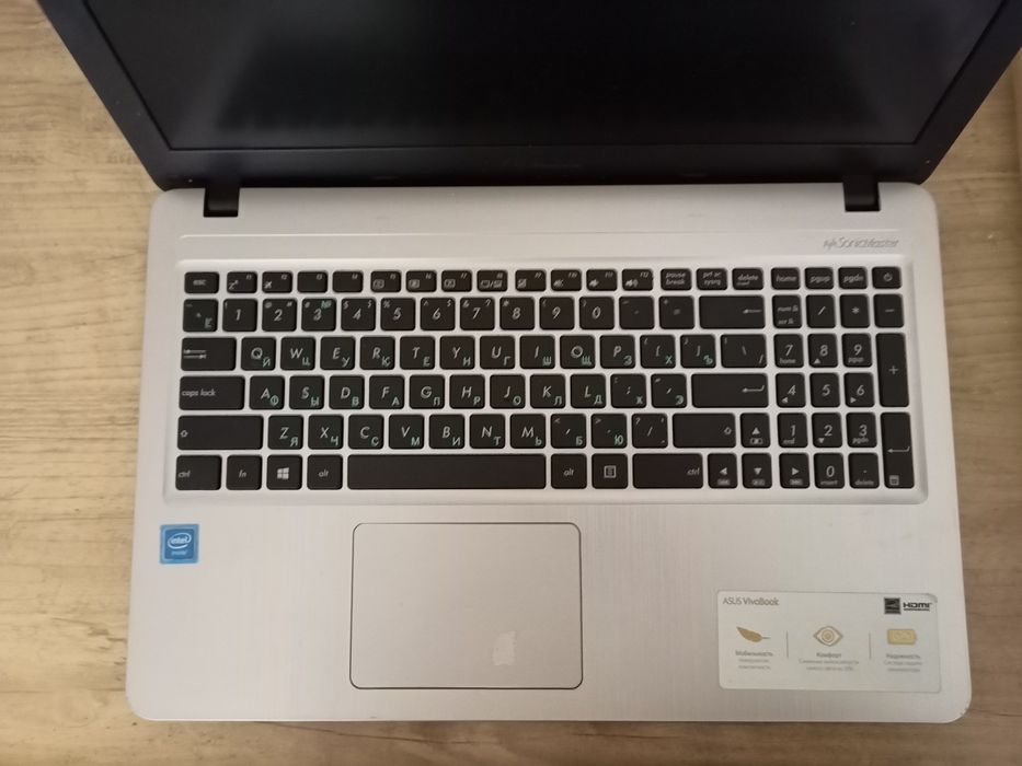 Ноутбук Asus, windows 10, батарейка держит