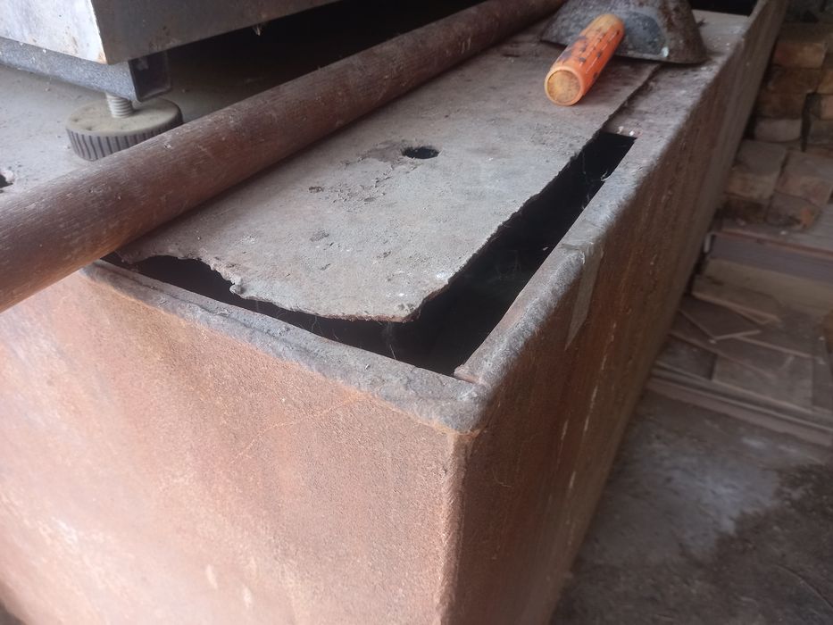 Железная ёмкость