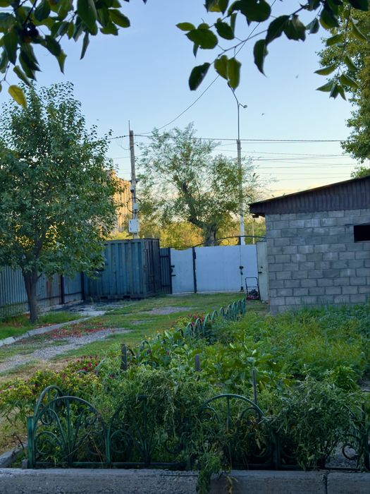 Продам дом на первой линии проспекта