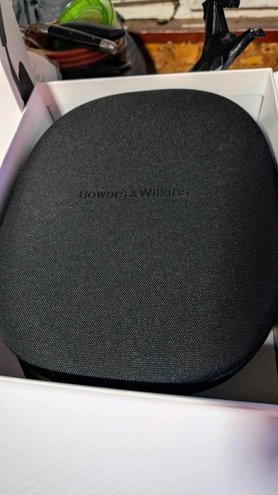 Bowers & Wilkins Px8 Слушалки / Като Нови / Пълен Комплект