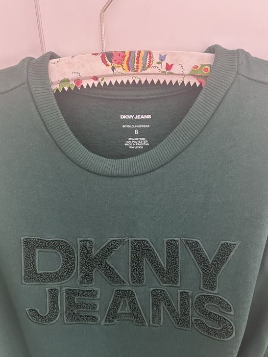 Hanorac DKNY 7 ani