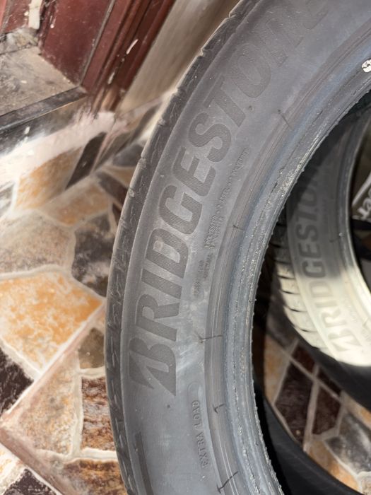 Anvelope vara Audi A4 model bridgistone 245/45R18   100y