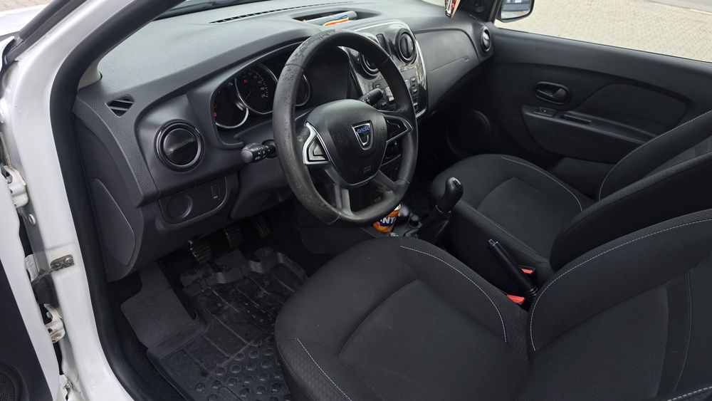 Inchirieri auto/ car rent/ Logan 0.9 tce gpl/ Bmw F11 520D