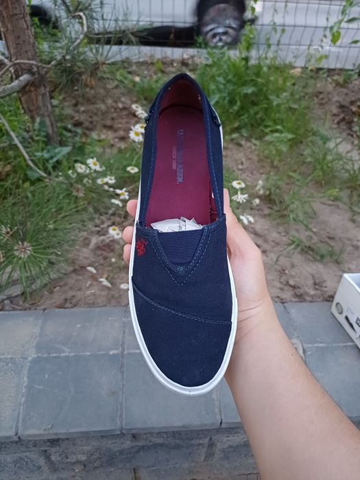 Продам стильные слипоны Polo
