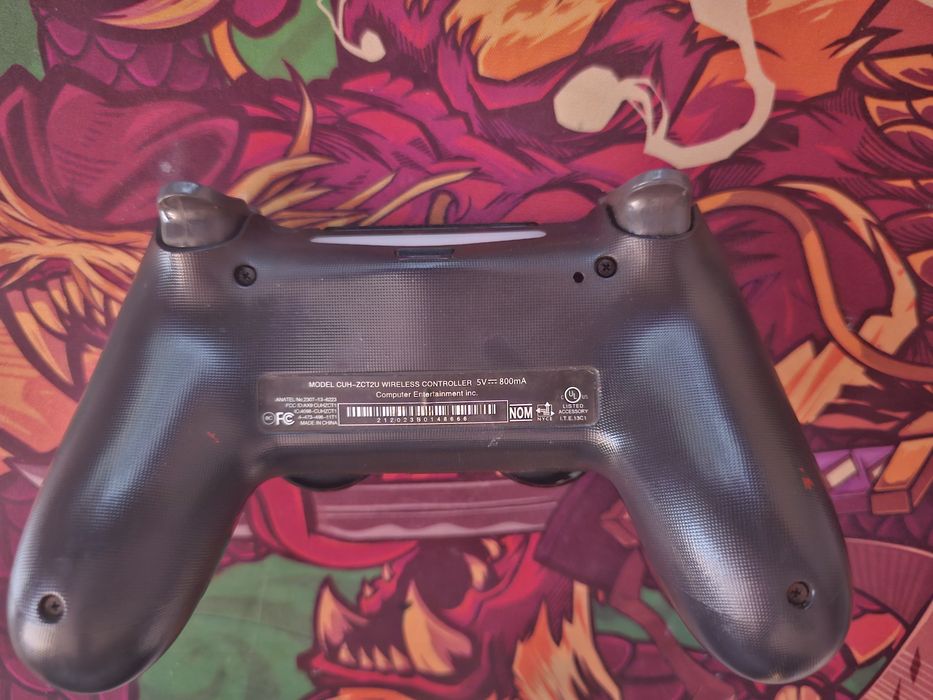 Геймпад PS4-работает