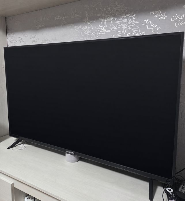 Samsung Led TV  70 дюймов