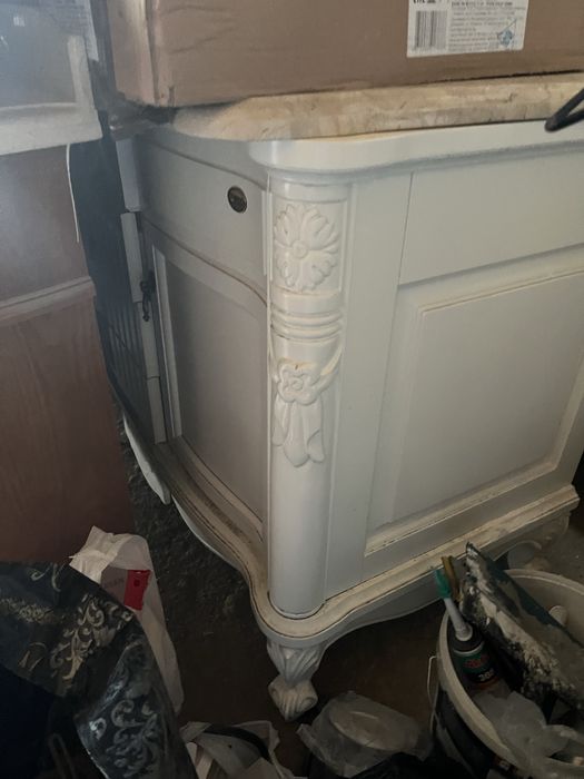 Мебель,техника продаем все