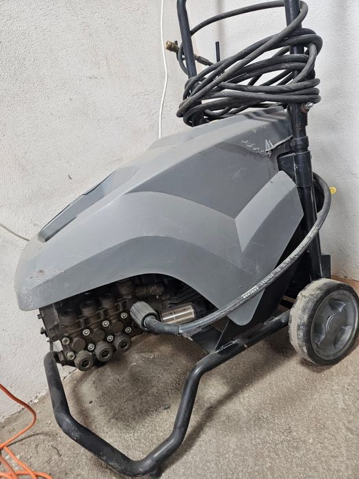 Продам karcher hd 5 б/у