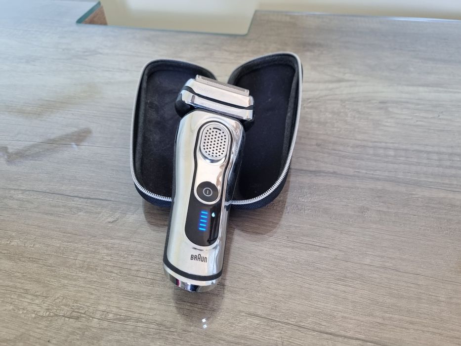 Aparat Ras Braun Seria 9 - 9296cc - Aproape Nou