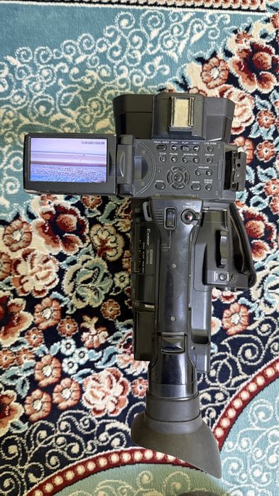 Sony Ax 2000 сатылады