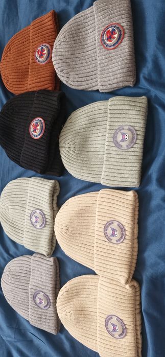 Продаю зимние шапки