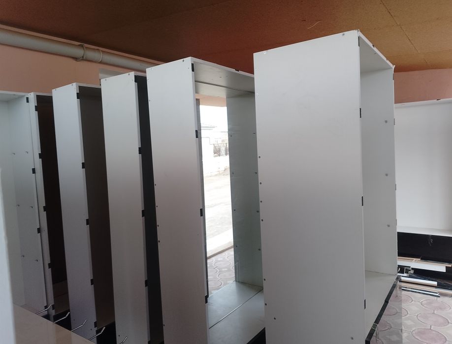 Шкаф/стеллаж/полка