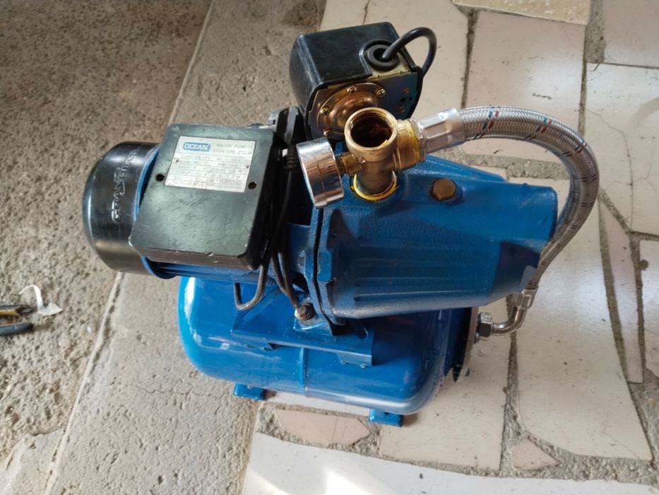 Водяной насос продается