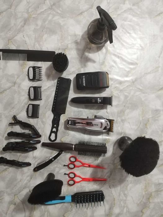 Vând set complet pentru tuns