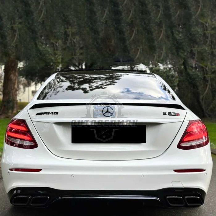 Лип спойлер за багажник C63S style  Mercedes E class W213 черен гланц