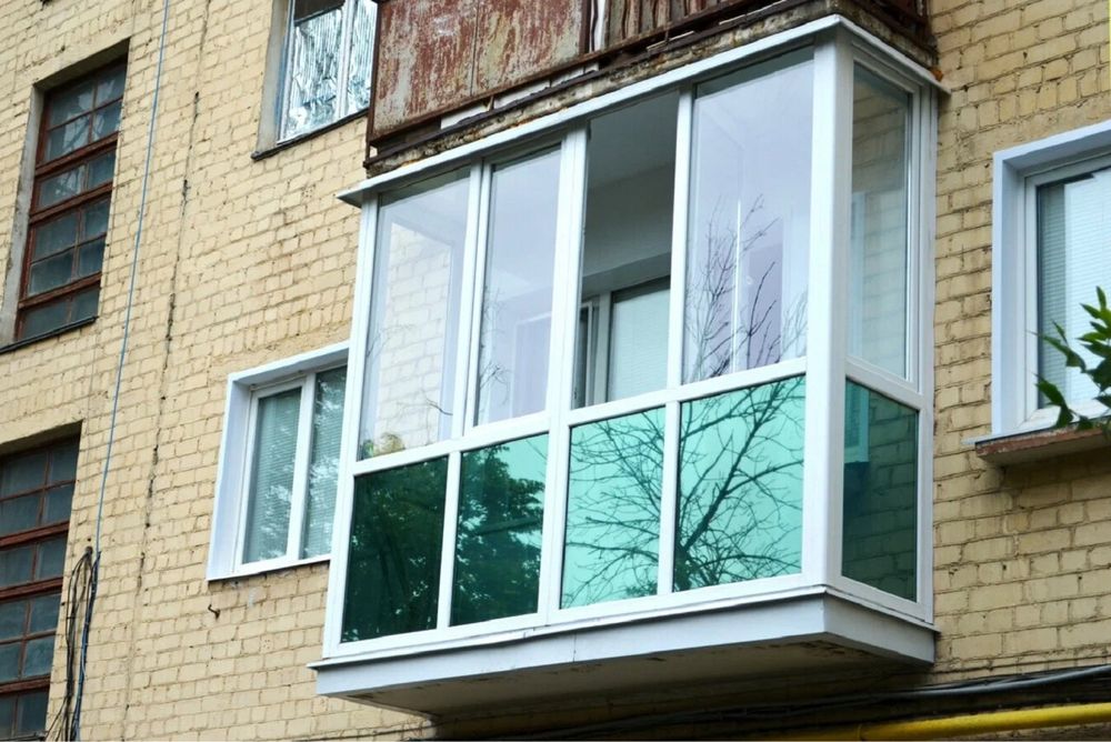 Установка окон балконов лоджий