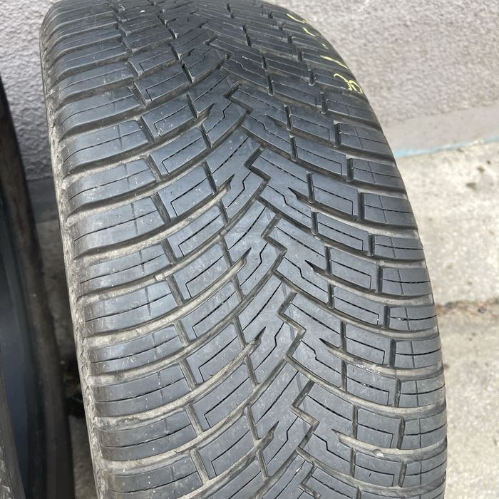 235 55 18 PIRELLI взесезонни дот 24