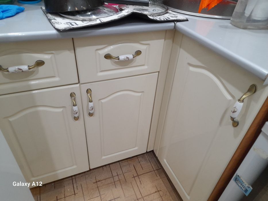 Кухня б/у в хорошем состоянии