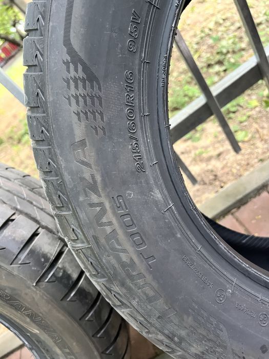Set anvelope Vara 215 60 R16 Bridgestone Turanza T005