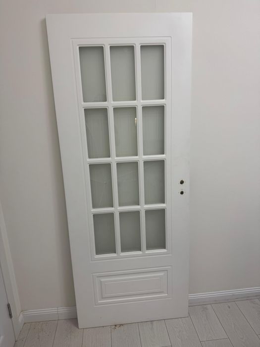 Отдам  дверь б/у