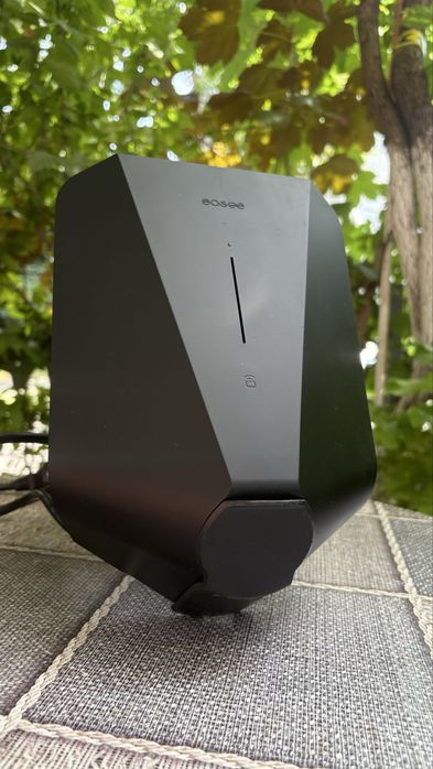 Statie Incarcare Masina Electrica Easee One 7.4kW NFC/RFID eSimWifi-OK