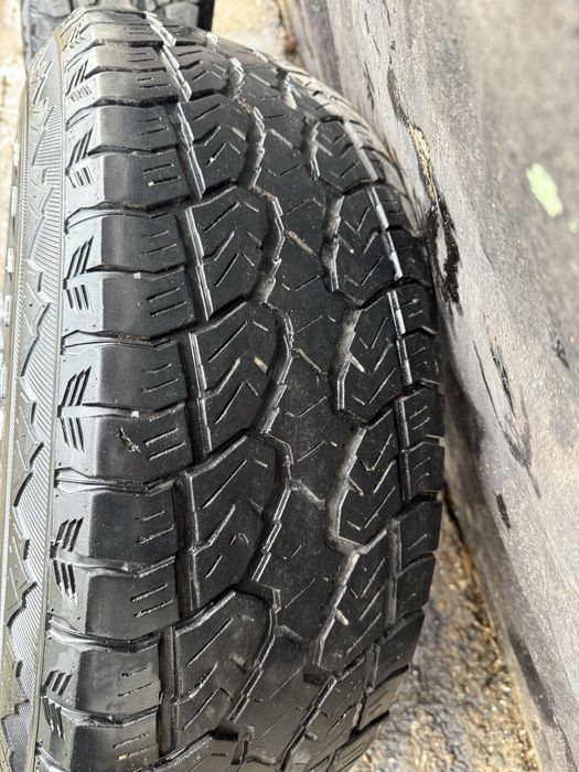 Продам 2 баллона А/Т 265/75R16