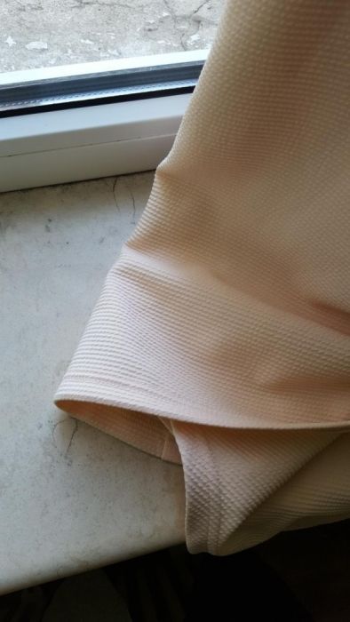 Уникална къса изрязана рокля в нежно розово