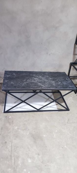 Журналний столик в стиле лофт