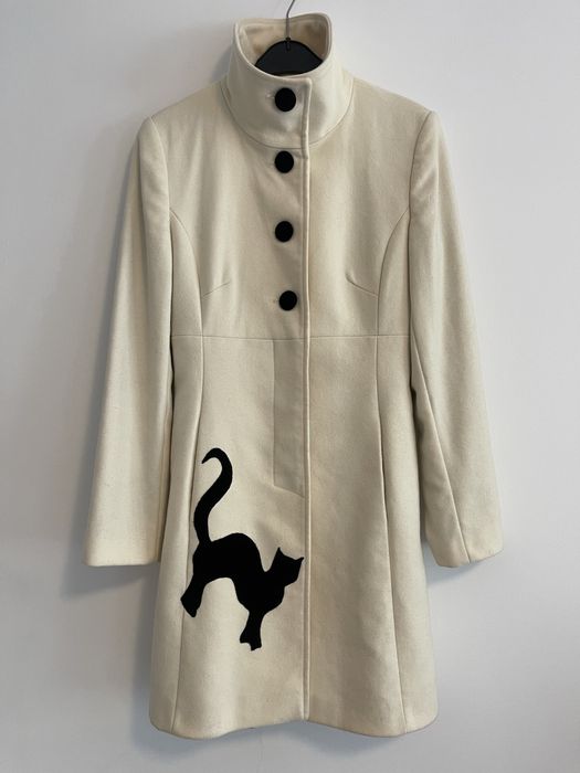 Palton alb marime 36/S lână, pisica aplicata, deosebit