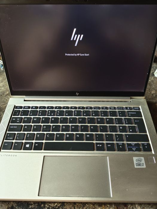 Лаптоп HP 13", 32 RAM, 400 GB SSD