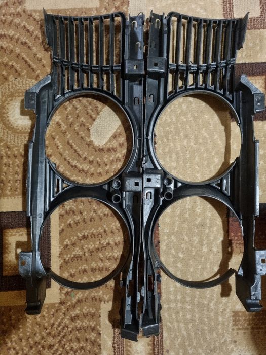 Решётки фар BMW E 34