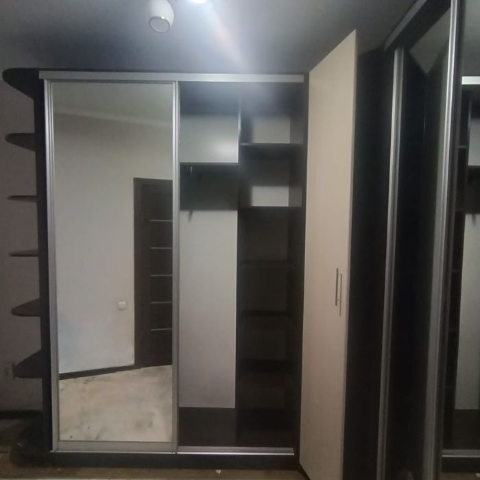 Шкаф купе угловой