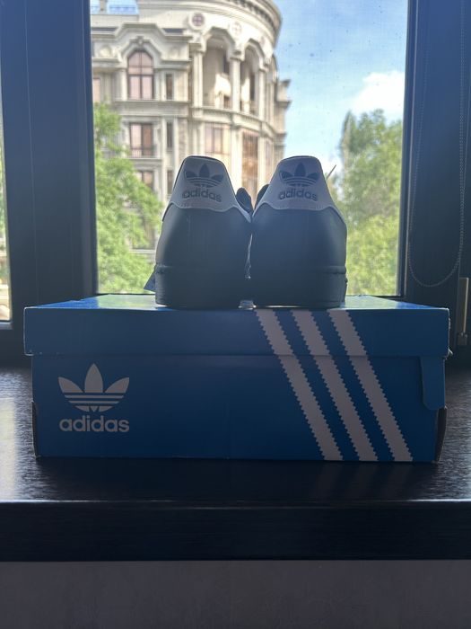 Продам кроссовки adidas superstar оригинал