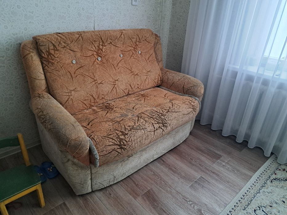 Продам диван и кресло