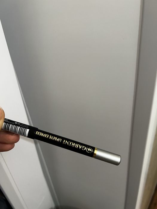 Отдам бесплатно урашения