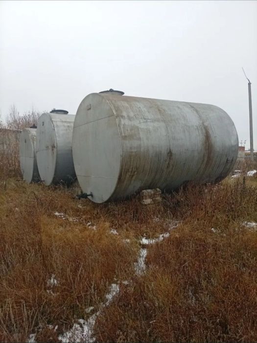 ЁМКОСТЬ цистерны бочки 25 кубов.