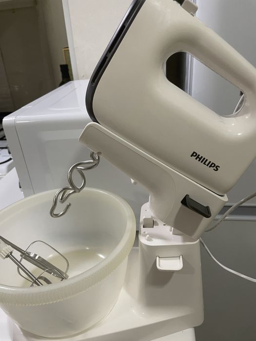 Миксер куханный  PHILIPS