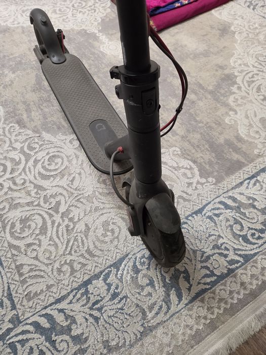 Электросамокат Xiomi m365 pro